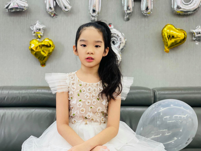 Bé Thỏ - con gái người mẫu Xuân Lan