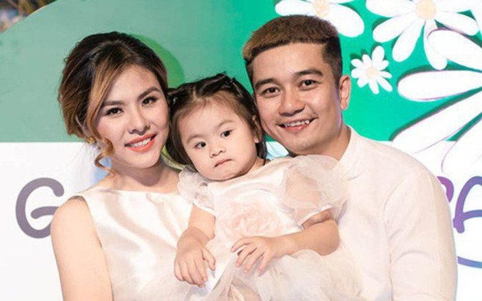 Cuộc sống viên mãn của Vân Trang: Hôn nhân hạnh phúc, hạ sinh song thai ở tuổi 31 Ảnh 2