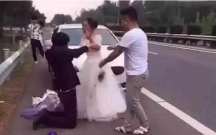 4 ngày trước đám cưới, chú rể bỗng đòi quay lại với bạn gái cũ, cô dâu có cú chốt khiến nhiều người hả hê Ảnh 2