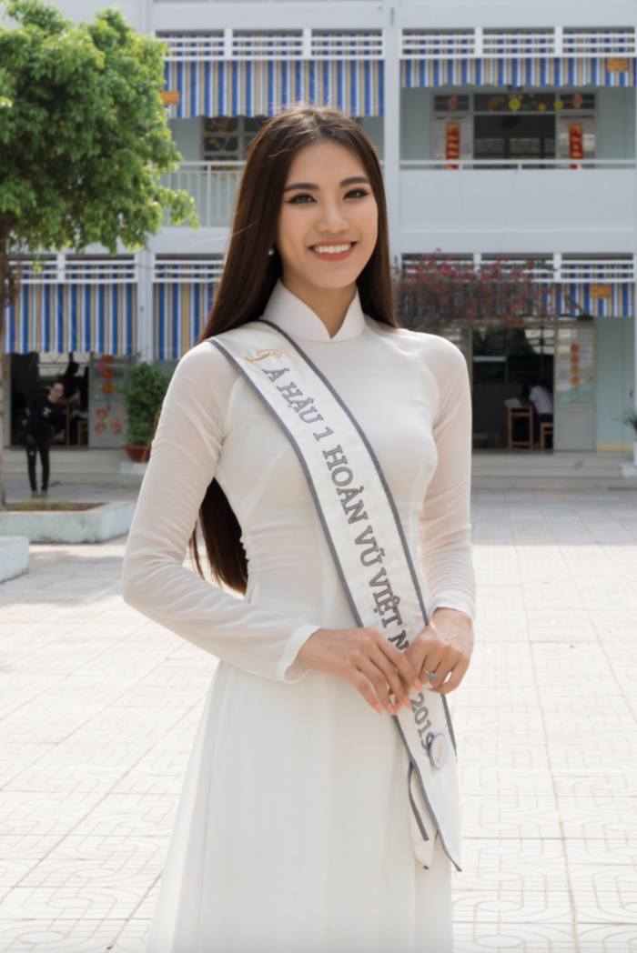 Kim Duyên nhờ fan tư vấn kiểu tóc để đời tại Miss Universe, layout nào sẽ giúp cô cháy hết mình? Ảnh 5