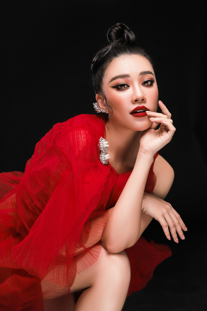 Kim Duyên nhờ fan tư vấn kiểu tóc để đời tại Miss Universe, layout nào sẽ giúp cô cháy hết mình? Ảnh 13