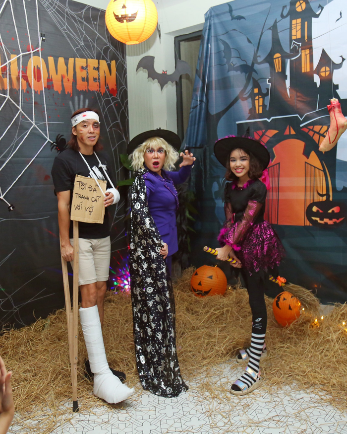 Con gái Việt Hương được nhận xét có nét giống bố như tạc.