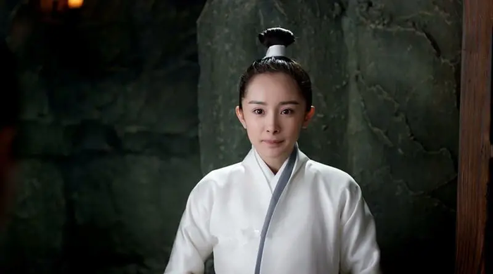 Tư Âm là vai diễn có tạo hình 'dìm hàng' nhất của Dương Mịch. 