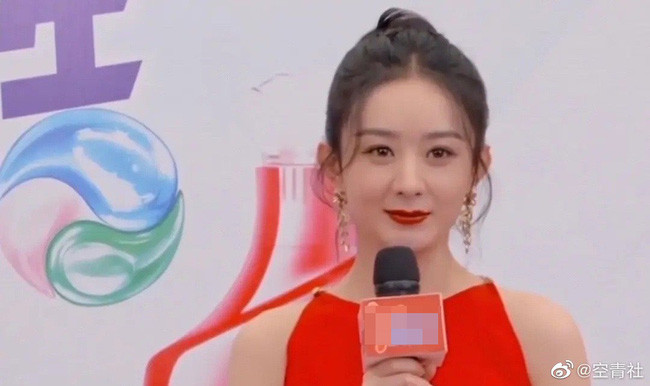 5 mỹ nhân Cbiz 'đọ' nhan sắc thật khi livestream: Triệu Lệ Dĩnh 'vượt mặt' tất cả, Nhiệt Ba 'già nua' Ảnh 5