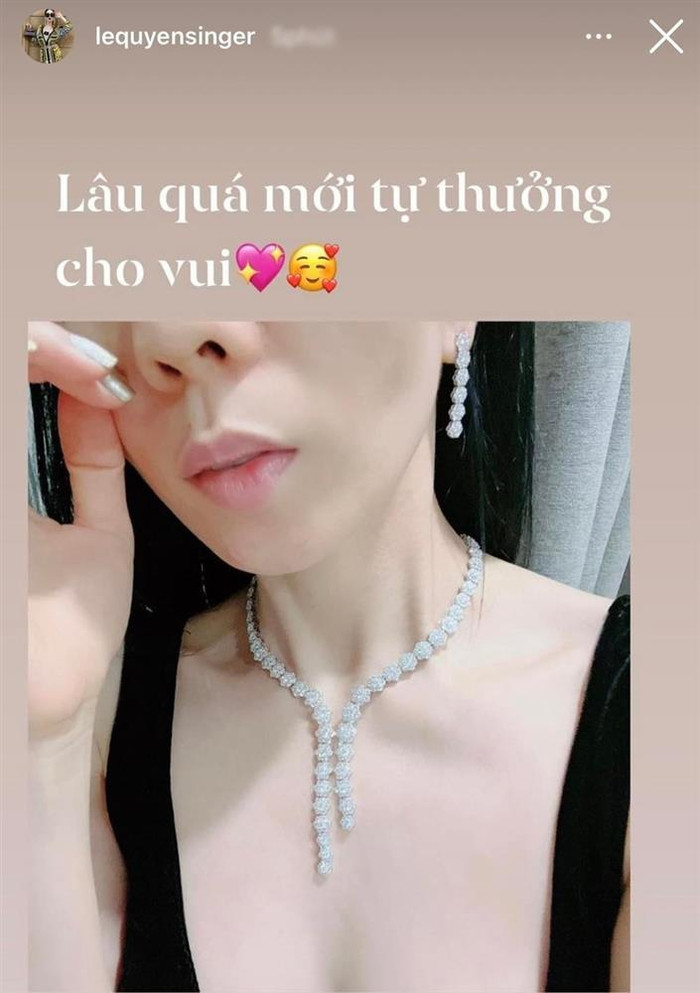 Lệ Quyên than đau răng mà dân tình chỉ chú ý vào chiếc nhẫn hột xoàn to như trứng cút Ảnh 1