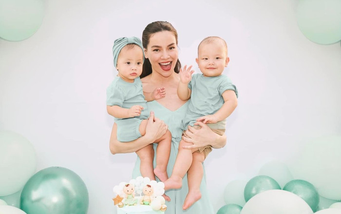 Lisa-Leon chọn ngay món đồ 'nối nghiệp' âm nhạc của Hồ Ngọc Hà trong tiệc thôi nôi Ảnh 2