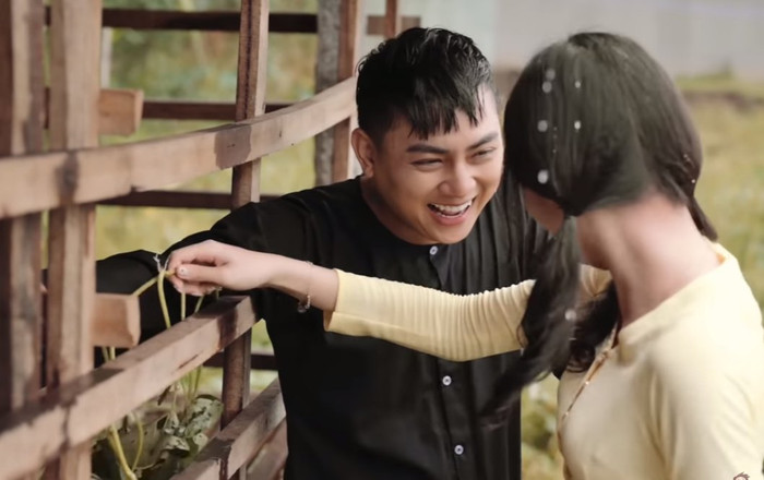 Hoài Lâm đã từng 'công khai' bạn gái mới 18 tuổi cách nay nửa tháng, nhưng khán giả đã không nhận ra Ảnh 2