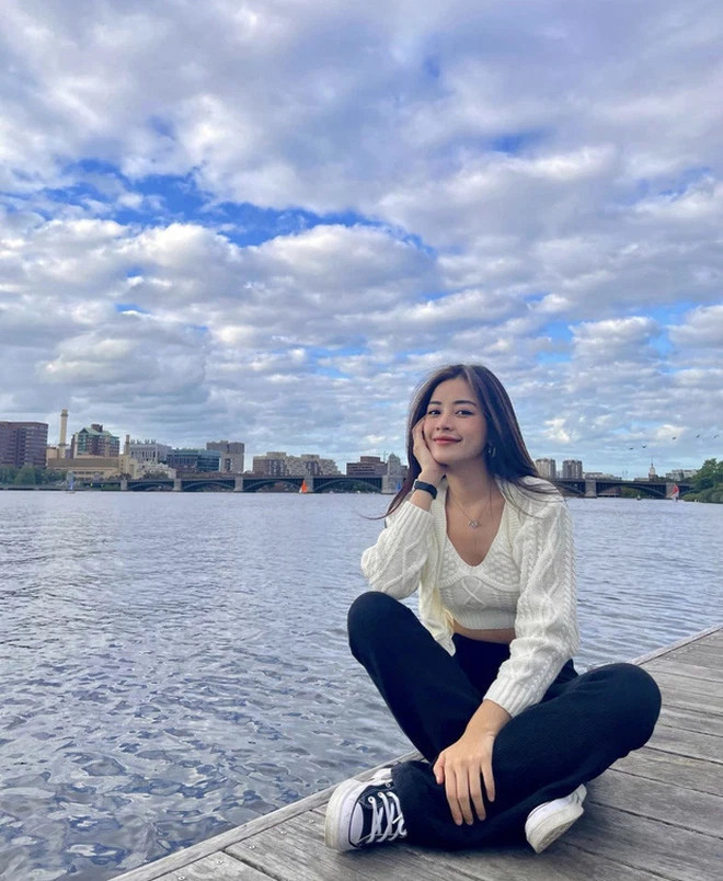 Chi Pu vướng không ít thị phi từ ngày sang Mỹ.