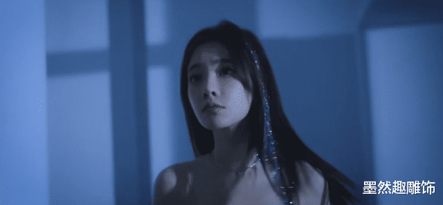 'Nữ hoàng nhạc cover' Phùng Đề Mạc thử phong cách mới, teaser đạt lượt xem ấn tượng Ảnh 3