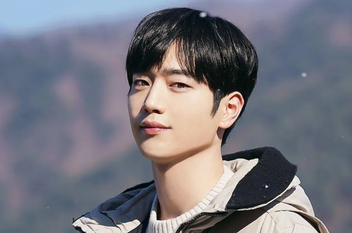 Top 5 nam diễn viên Kbiz sở hữu xương quai hàm sắc lẹm nhất: Lee Jun Ki nhỉnh hơn Park Bo Gum Ảnh 16
