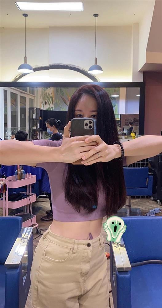 Lê Phương diện croptop khoe eo tí hon sau khi giảm 30kg ngoạn mục Ảnh 5