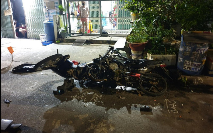 Nửa đêm nghe tiếng động lớn, người dân vội chạy ra xem phát hiện đôi nam nữ chết thảm Ảnh 2