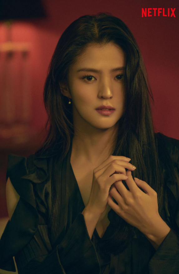 Hội 'cậu ấm cô chiêu' của nhà Netflix: Kim Seon Ho đích thị con cưng, Ho Yeon vụt sáng chỉ sau 1 đêm Ảnh 15