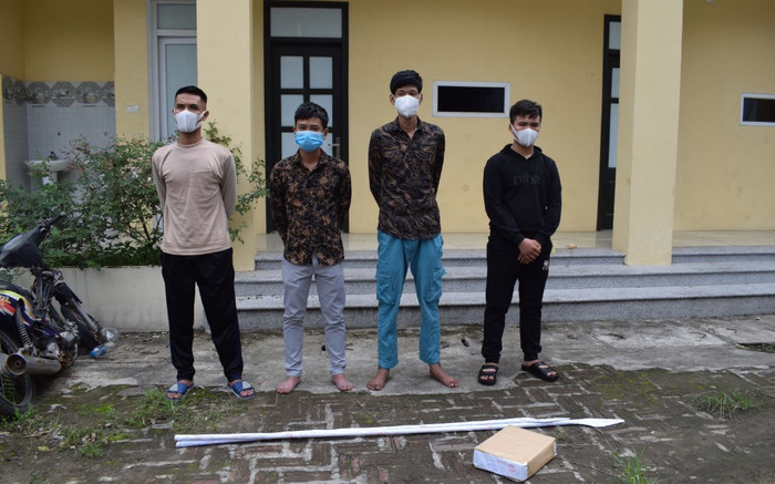 Mâu thuẫn trước quán karaoke, thanh niên rủ đồng bọn vác dao 'phóng lợn' đâm tử vong đối phương Ảnh 2