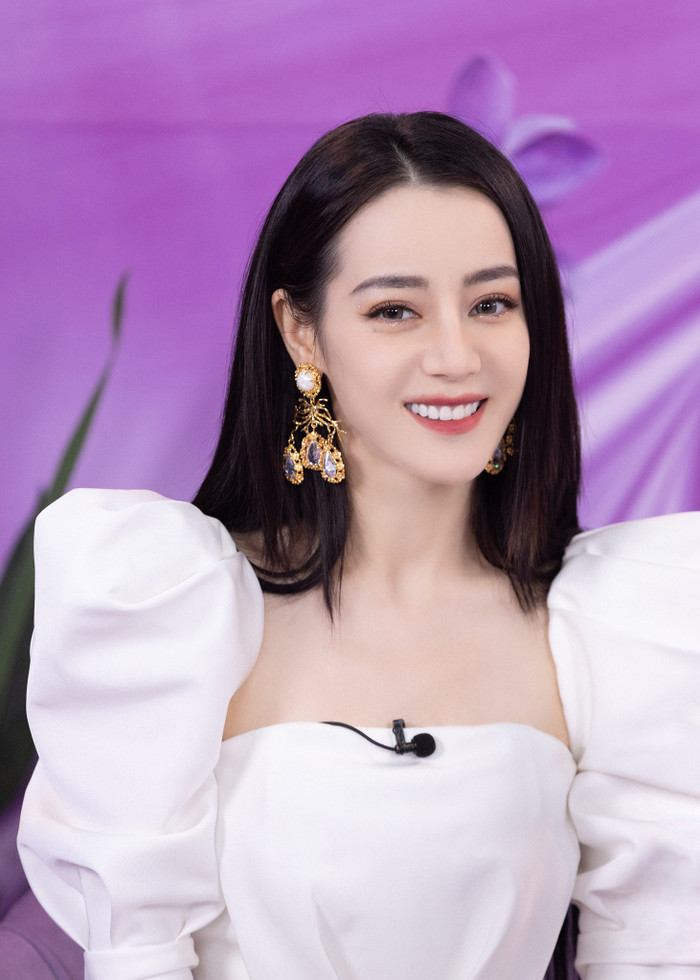 Cùng nhận được giải thưởng tại LHP Trung - Mỹ 2021, Nhiệt Ba được chúc mừng, Na Trát bị mỉa mai Ảnh 14