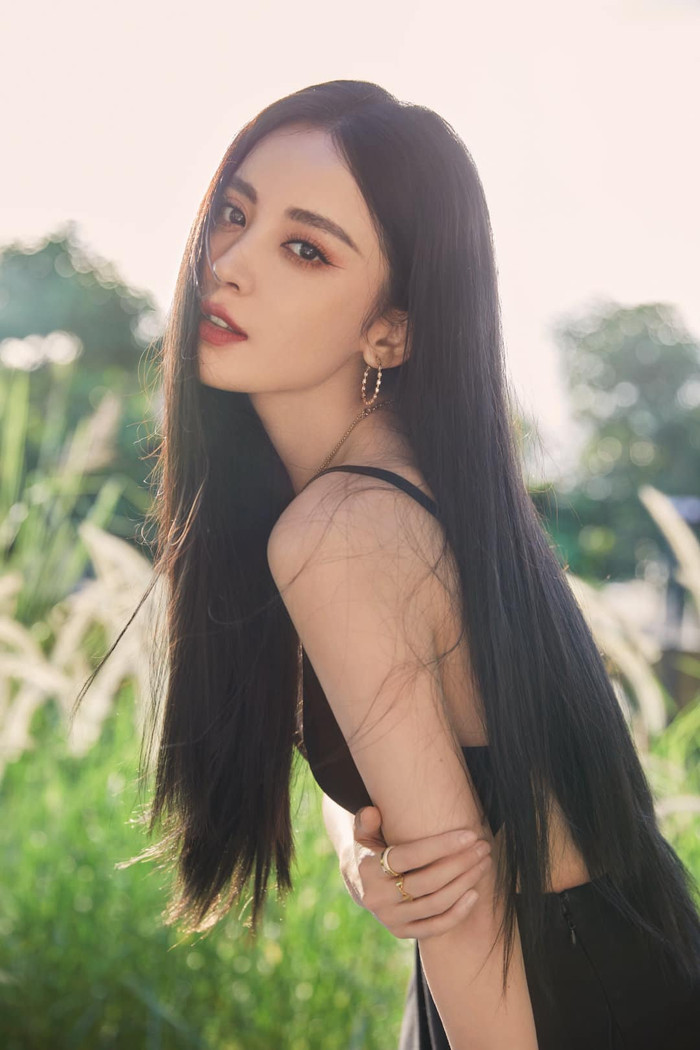 Cùng nhận được giải thưởng tại LHP Trung - Mỹ 2021, Nhiệt Ba được chúc mừng, Na Trát bị mỉa mai Ảnh 12