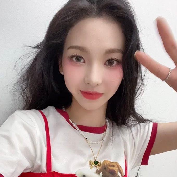 Nhan sắc vô thực của Karina (aespa) tiếp tục gây sốt cộng đồng mạng Ảnh 6