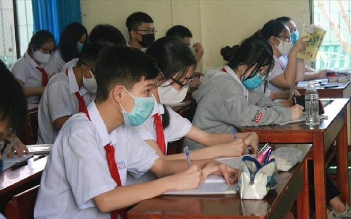 Đề xuất hỗ trợ cho học sinh, giáo viên có nhu cầu trở lại TP.HCM để chuẩn bị học trực tiếp Ảnh 2