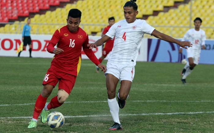 'Cánh chim lạ' người Tà Ôi lên tuyển Việt Nam: Thông điệp của ông Park cho Văn Quyết Ảnh 2