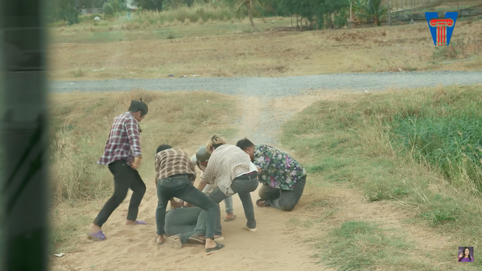 Lạc Hoàng Long 'quay xe' làm người lương thiện trong tập cuối 'Trời ơi! Tức muốn chết' Ảnh 18