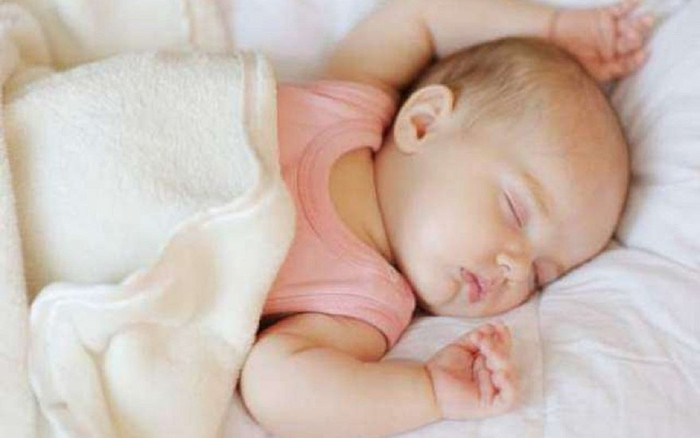 Đang mừng vì con ngủ ngoan hơn mỗi đêm, bố mẹ vội báo cảnh sát khi nghe cháu trai nói câu này Ảnh 2