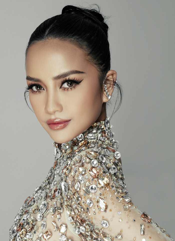 Xác nhận tham dự Miss Universe Việt Nam 2021, Ngọc Châu tung bộ ảnh gợi cảm siêu gắt Ảnh 2