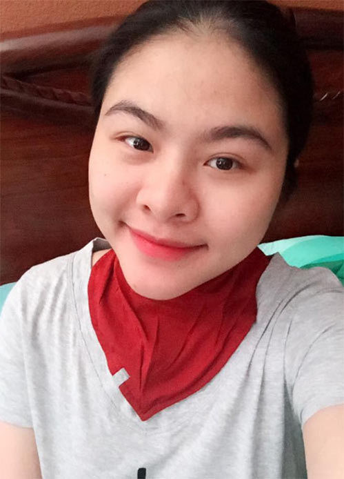 So với hình ảnh 'mẹ bỉm sữa' của hiện tại thì nữ diễn viên lúc này trông lại kém sắc hơn. 