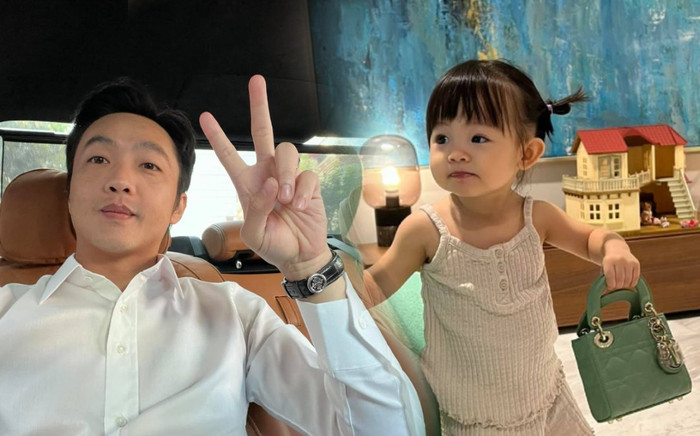 Cường Đô La lại khiến tín đồ thời trang 'lác mắt' khi tậu túi hiệu cho Suchin Ảnh 2