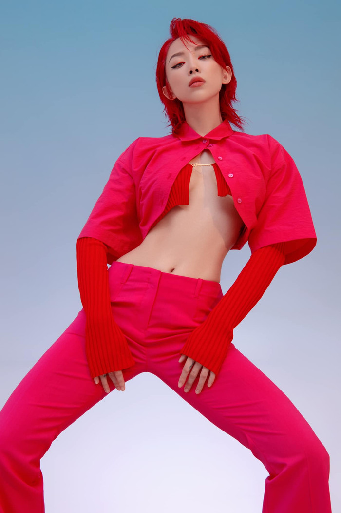 Không hổ danh nữ nhân sở hữu phong cách táo bạo, Tóc Tiên mang đến những phong cách thời trang độc đáo và rất đặc biệt