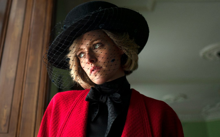 Kristen Stewart đội tóc giả 136 triệu hóa thân thành Công nương Diana Ảnh 2