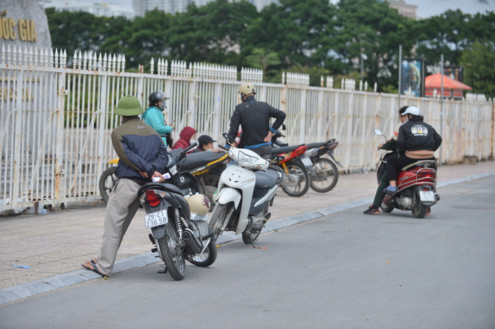 Dân phé vé trận Việt Nam vs Nhật Bản méo mặt vì ế khách.