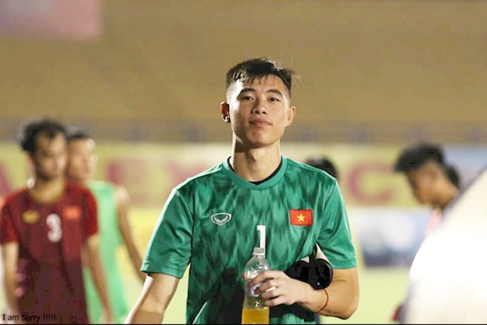 Quan Văn Chuẩn được ông Park gọi bổ sung lên tuyển Việt Nam thay Văn Toản.