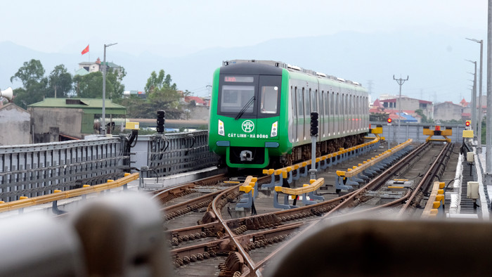 Sau những ngày đông đúc, 'check in mệt nghỉ', đường sắt Cát Linh – Hà Đông đã khoác lên diện mạo mới Ảnh 10