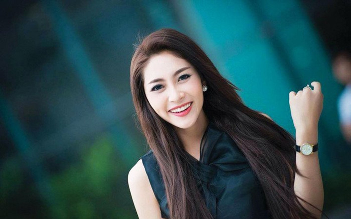 Vừa lộ diện sau ly hôn, Hoa hậu Đặng Thu Thảo gửi lời xin lỗi khán giả vì không làm được chuyện này Ảnh 2