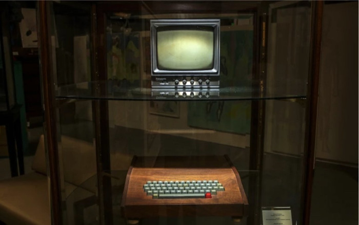 Máy tính 45 tuổi của Apple được định giá hơn nửa triệu USD Ảnh 2