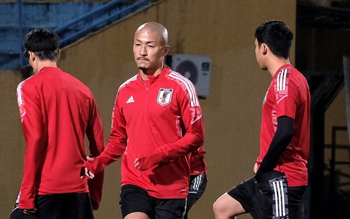 Tuyển Nhật Bản thiếu nửa đội hình trong buổi tập trên sân Hàng Đẫy Ảnh 2