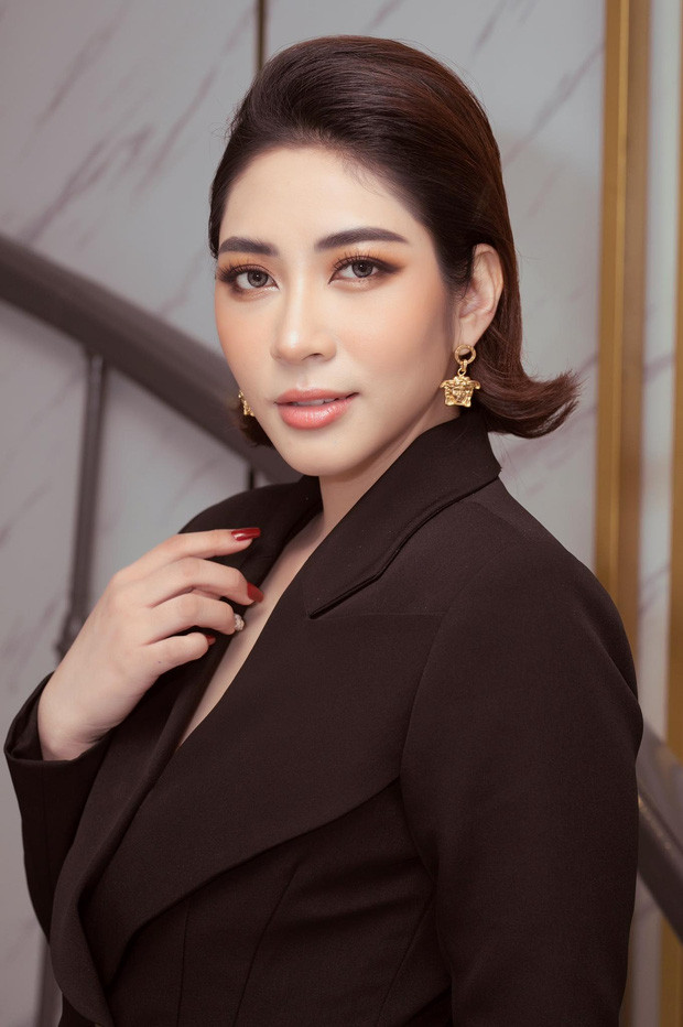 Đặng Thu Thảo lần đầu xuất hiện tại sự kiện sau khi ly hôn