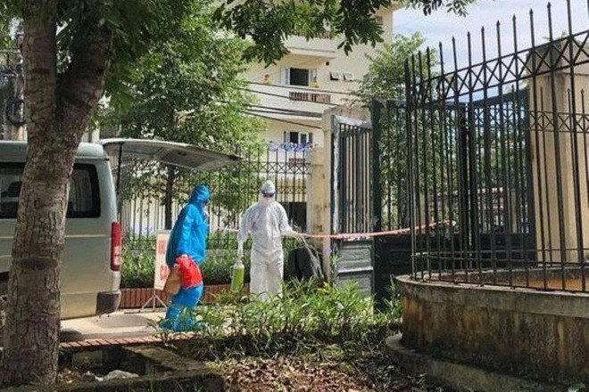 Ban chỉ đạo phòng, chống dịch đang khẩn trương truy vết, mở rộng xét nghiệm tại các ổ dịch nhằm phát hiện và tách F0 sớm nhất ra khỏi cộng đồng (Ảnh: CDC Thanh Hóa).