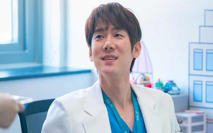 'Bác sĩ tài hoa' Jeong Won làm MC tại Giải Rồng Xanh lần thứ 4 liên tiếp Ảnh 2