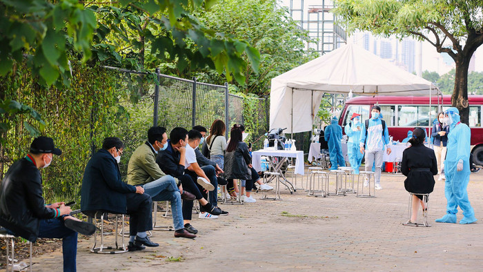 Tình hình dịch bệnh diễn biến phức tạp nên lực lượng an ninh đã được tập trung nhằm đảm bảo an toàn.