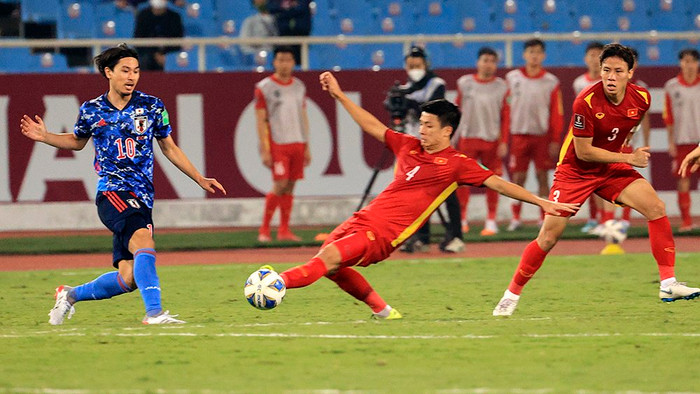 Tuyển Việt Nam đã rất nỗ lực nhưng không tránh được thất bại trước Nhật Bản. Ảnh: Tường Bách