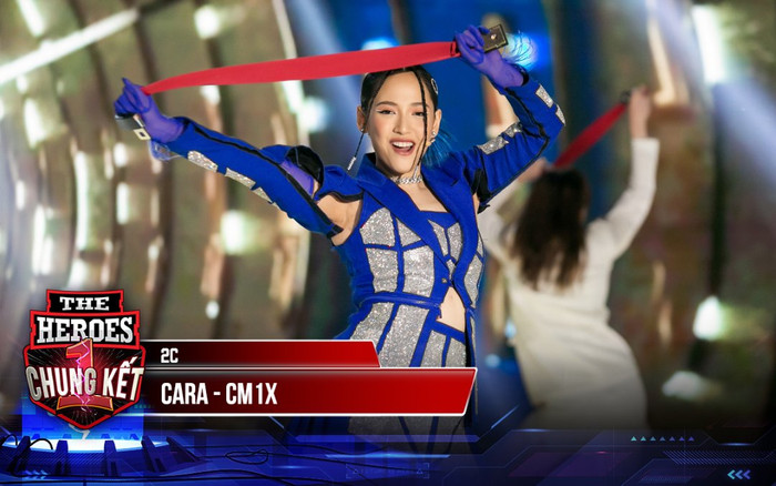 Cara bật khóc trên sân khấu The Heroes, dành tặng món quà đặc biệt cho Britney Spears Ảnh 2