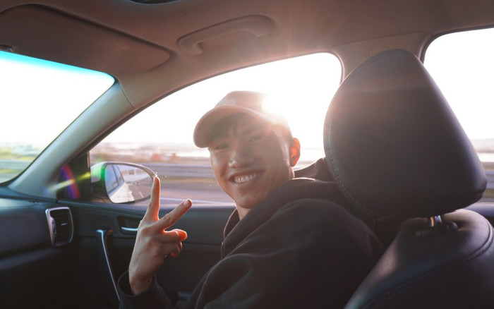 Văn Hậu đã đến Hàn Quốc, cười rạng rỡ trước khi chờ lên bàn mổ Ảnh 2