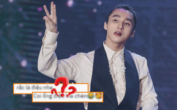 Dân mạng bất ngờ 'chỉ điểm' hành động khác lạ của Sơn Tùng ở sân khấu live Muộn rồi mà sao còn mới đây? Ảnh 2