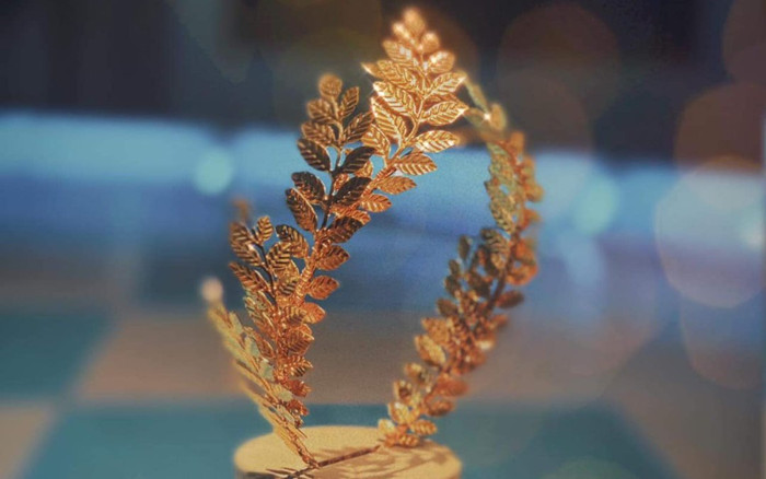 Cận cảnh chiếc vòng nguyệt quế dành cho nhà vô địch Đường Lên Đỉnh Olympia năm thứ 21 Ảnh 2