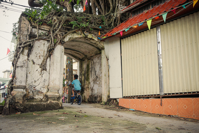 Chiếc cổng làng siêu cổ kính 'độc nhất vô nhị', ai đi xa cũng muốn trở về chốn yên bình giữa lòng Hà Nội Ảnh 14