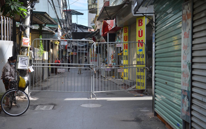 Hà Nội ghi nhận chùm 22 ca nghi mắc Covid-19 tại 1 công trường, vận động các công nhân khai báo Ảnh 2