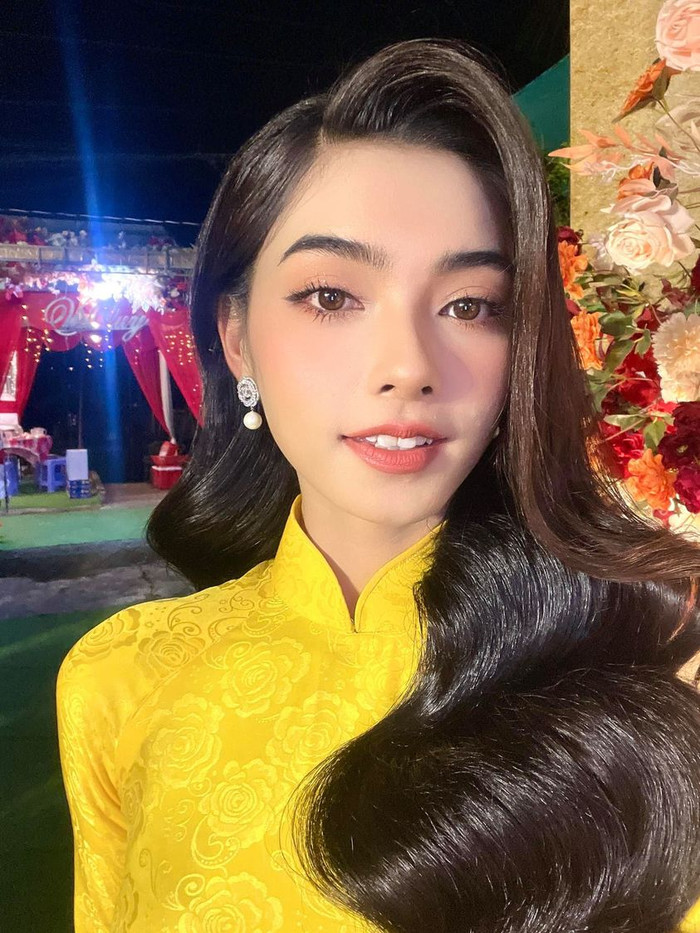 Cô dâu Quỳnh Lê xinh đẹp