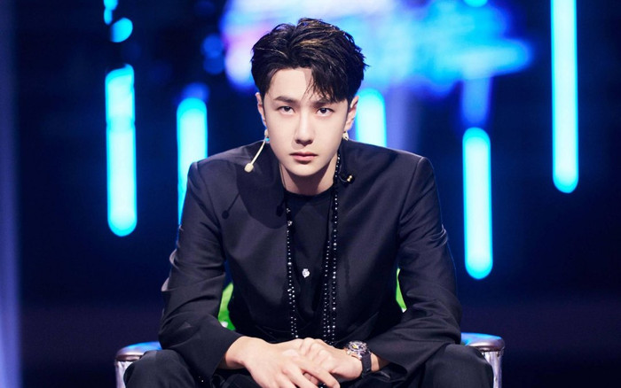 Fan lý giải vì sao Vương Nhất Bác luôn lạnh lùng: Hóa ra đã từng chịu nhiều tổn thương trong quá khứ Ảnh 2