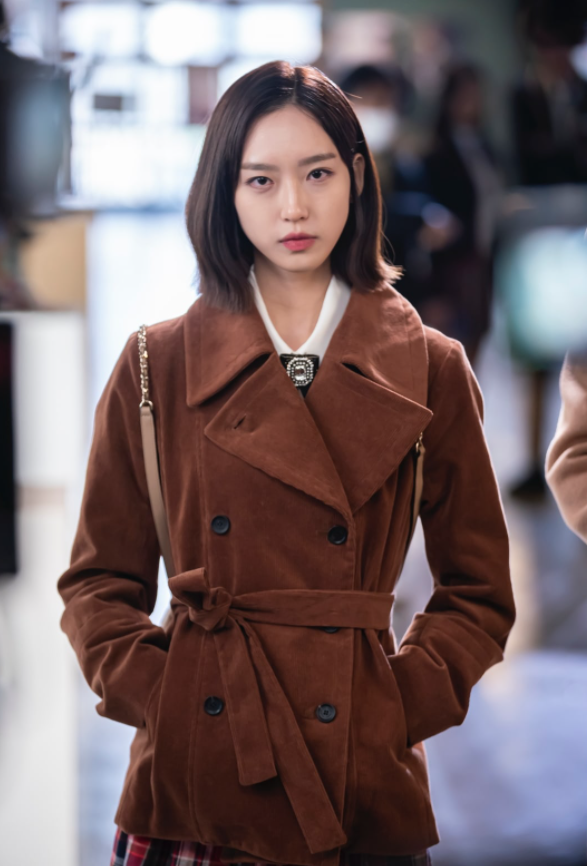 Dàn mỹ nhân Kbiz bứt phá trong năm 2021: Shin Hye Sun 'ngổ ngáo', Go Min Si gây thương nhớ Ảnh 13